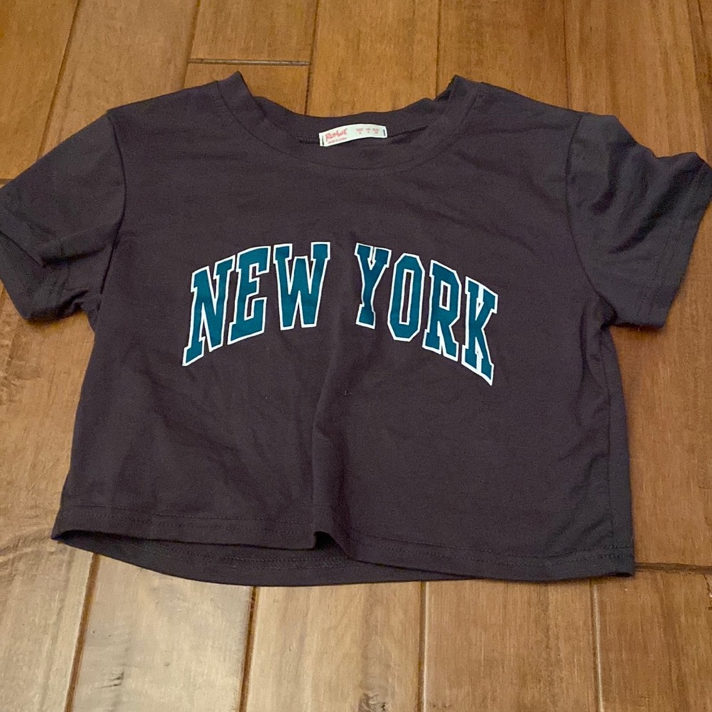 ROMWE New York Cropped Tee